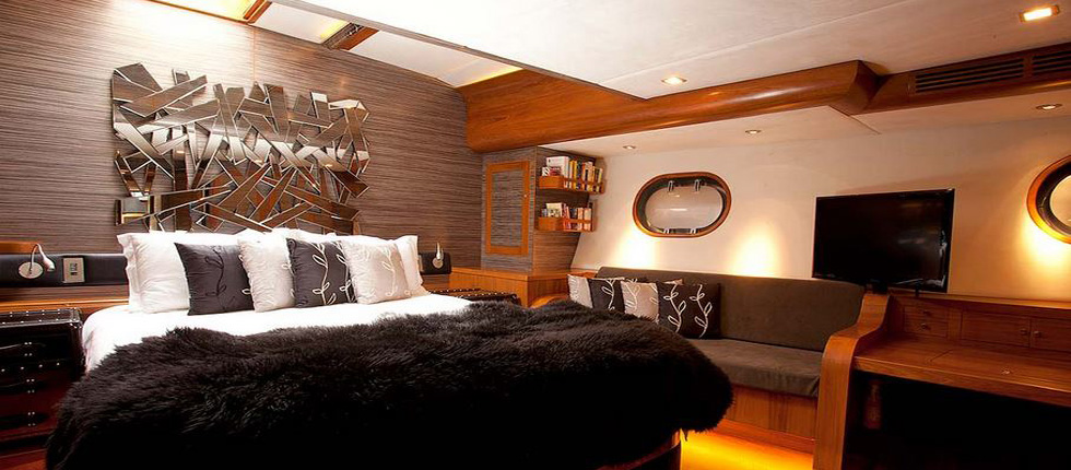 Charter Luxus Segelyacht Silverlining Phuket Thailand